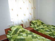 Camin de batrani sat geamana