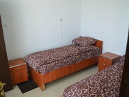 Camin de batrani sat geamana