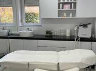 Headquarters of Beauty - Salon infrumusetare Chiti...