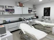 Headquarters of Beauty - Salon infrumusetare Chiti...