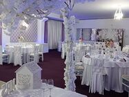 salon de evenimente simposio events